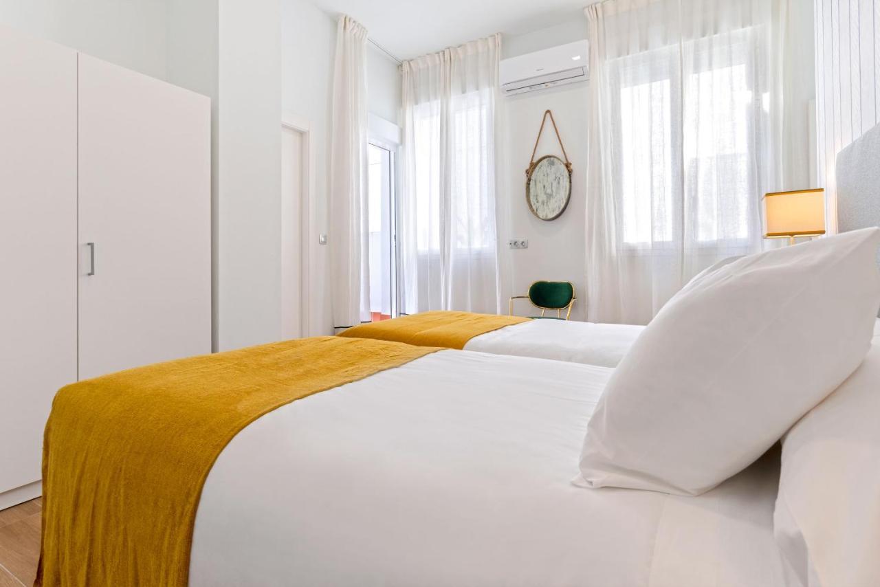 Genteel Home Recaredo Seville Exterior photo