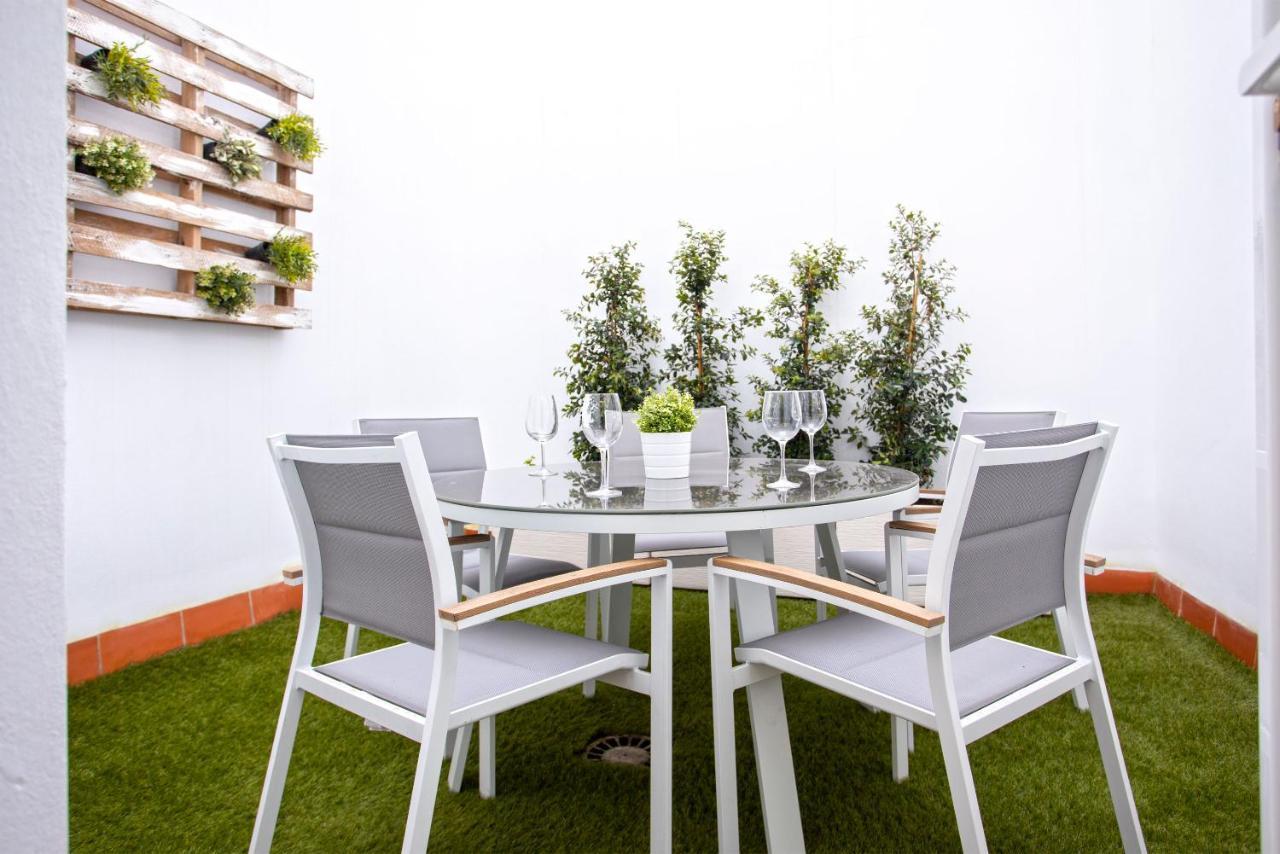 Genteel Home Recaredo Seville Exterior photo